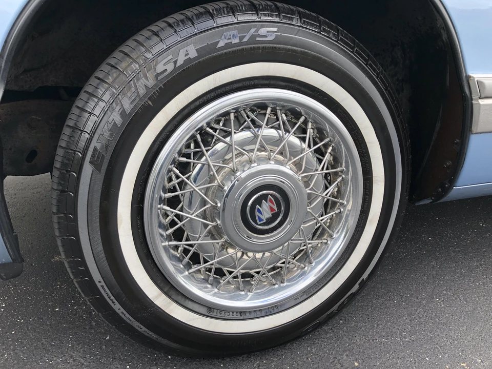 1992 Buick Roadmaster - Image 27 of 31