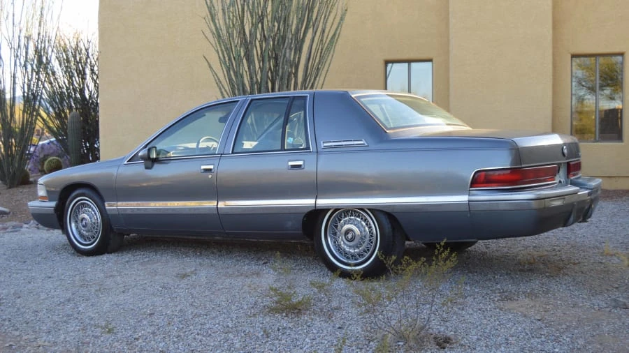 1992 Buick Roadmaster - Image 3 of 11