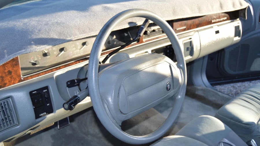 1992 Buick Roadmaster - Image 6 of 11