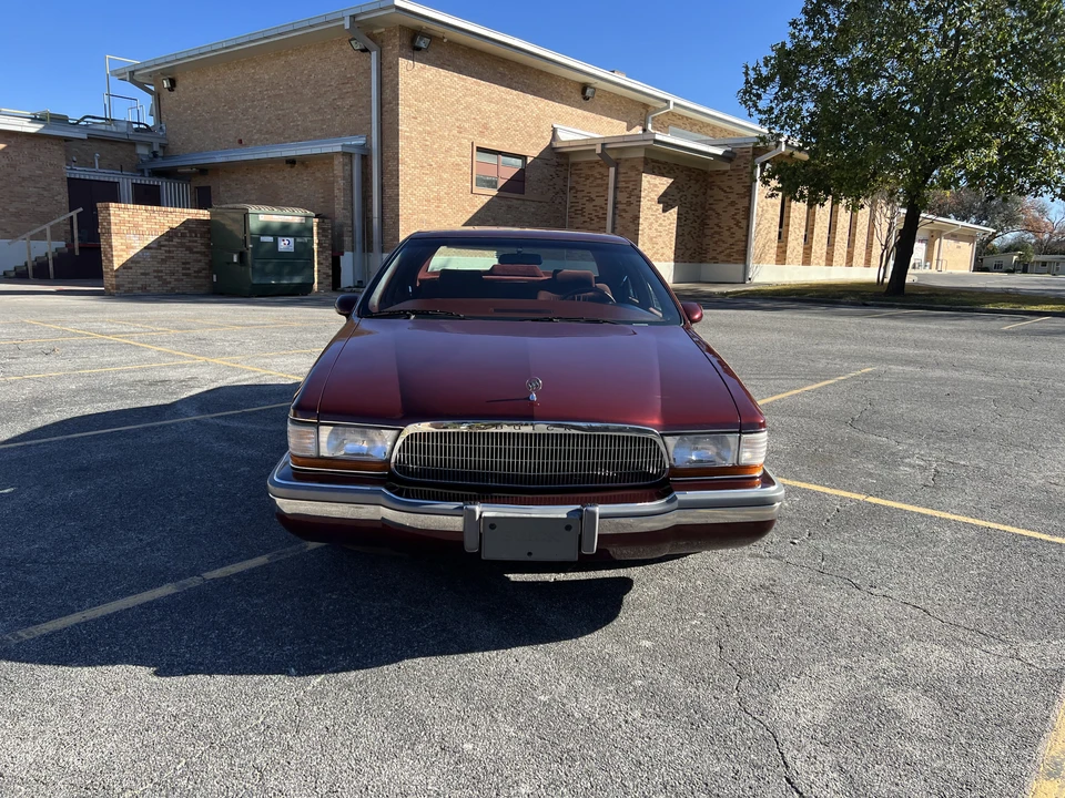 1992 Buick Roadmaster - Image 6 of 31