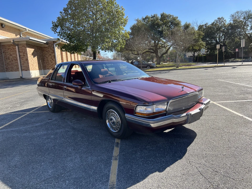 1992 Buick Roadmaster - Image 15 of 31