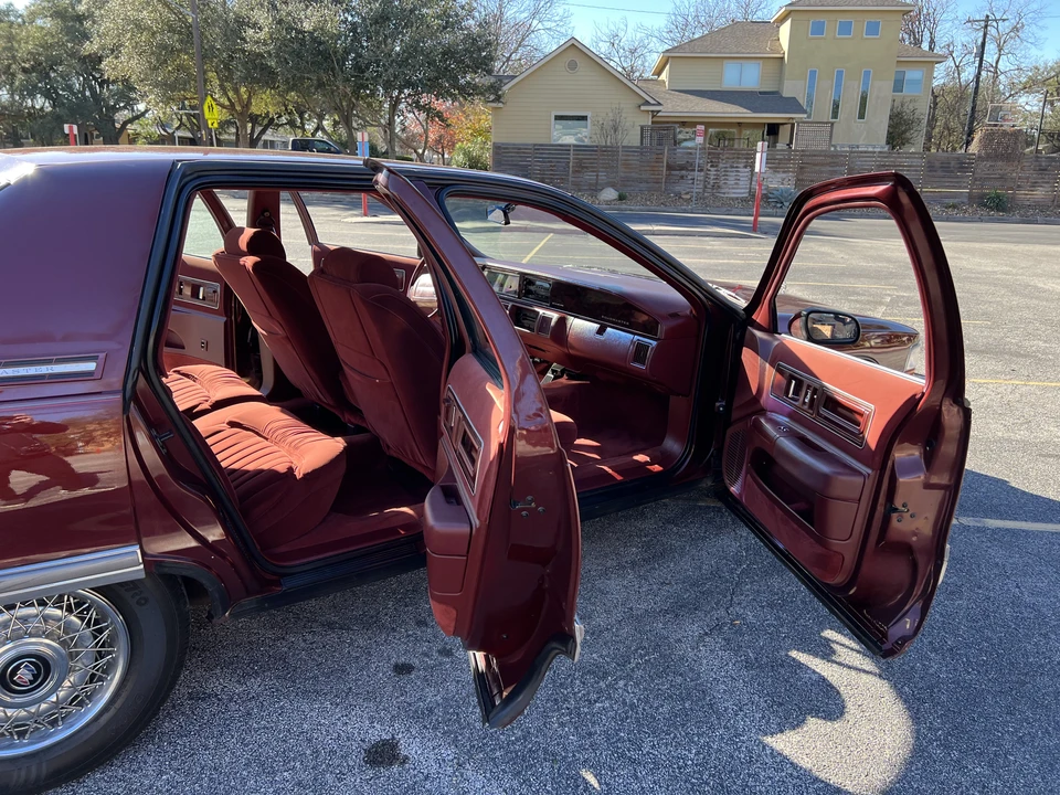 1992 Buick Roadmaster - Image 21 of 31