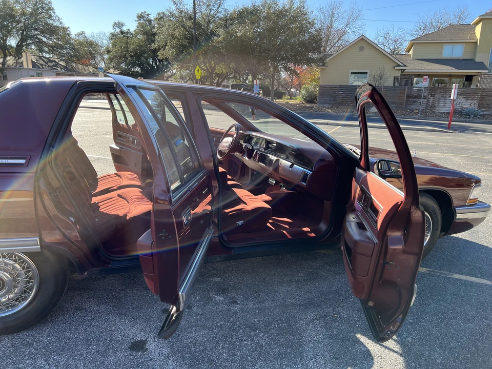1992 Buick Roadmaster - Image 22 of 31