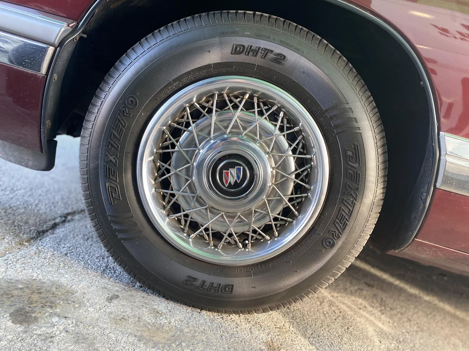 1992 Buick Roadmaster - Image 23 of 31