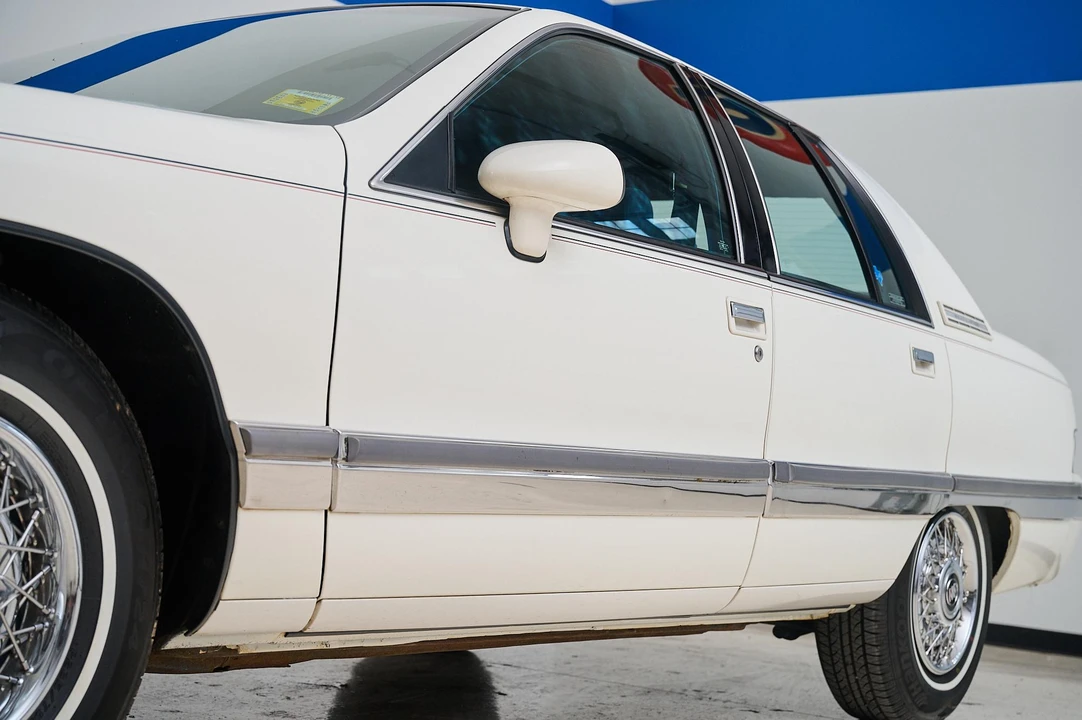 1992 Buick Roadmaster - Image 19 of 31
