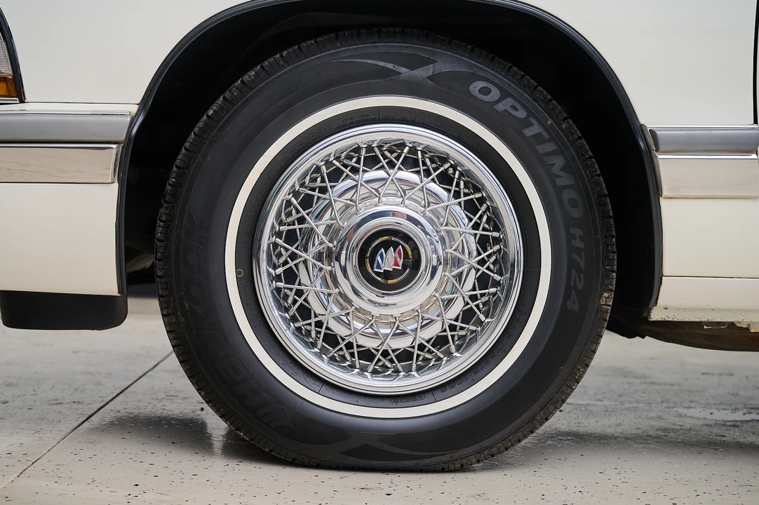 1992 Buick Roadmaster - Image 31 of 31