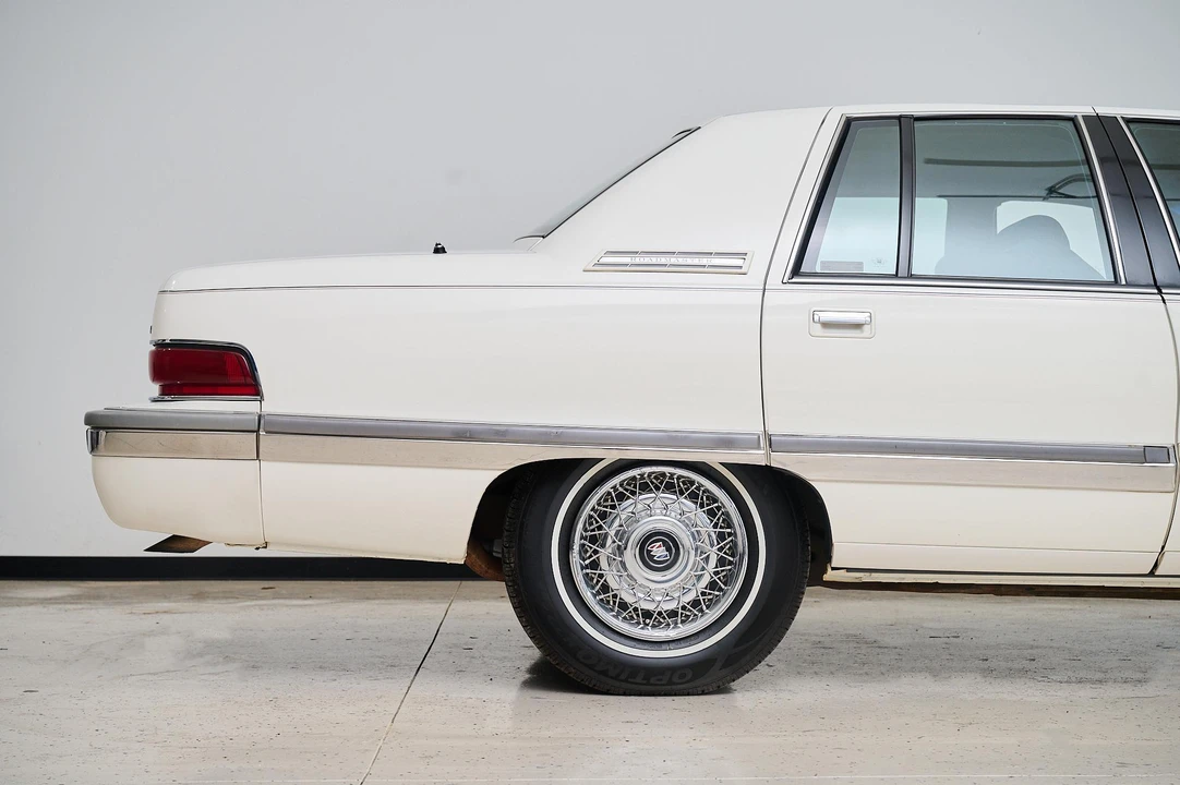 1992 Buick Roadmaster - Image 13 of 31