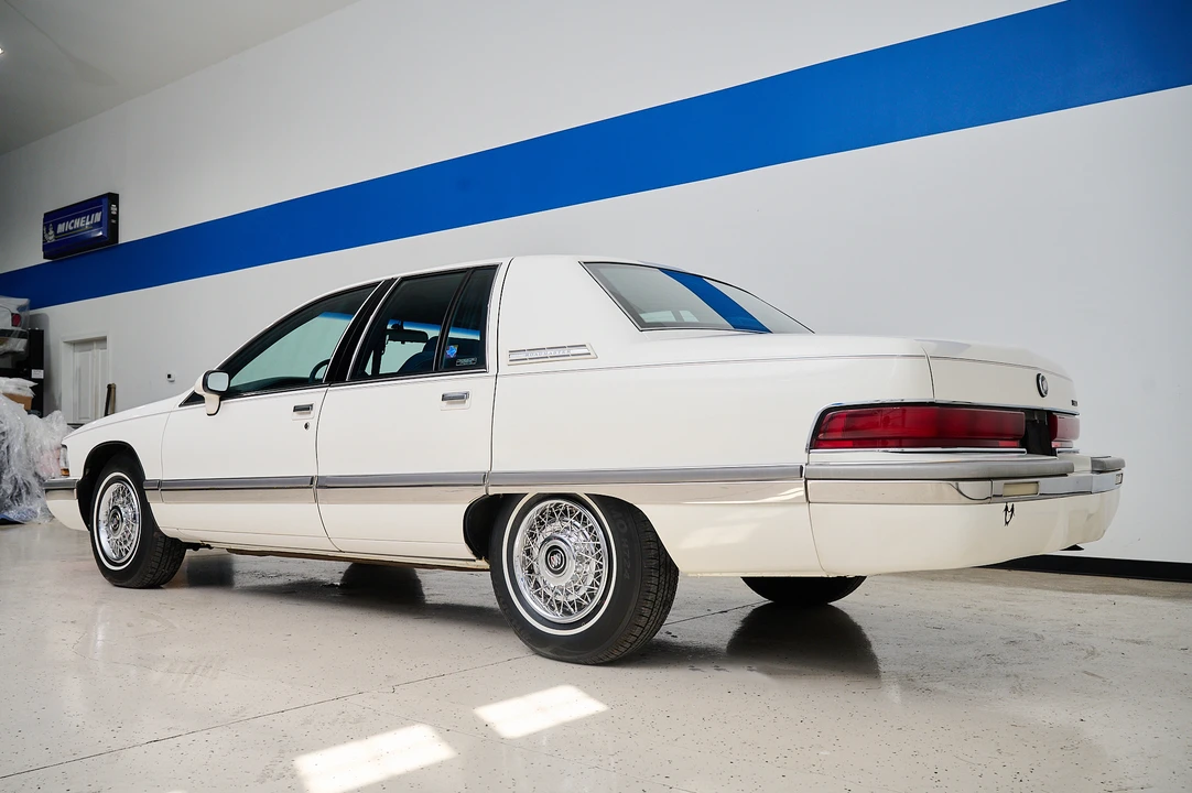 1992 Buick Roadmaster - Image 8 of 31
