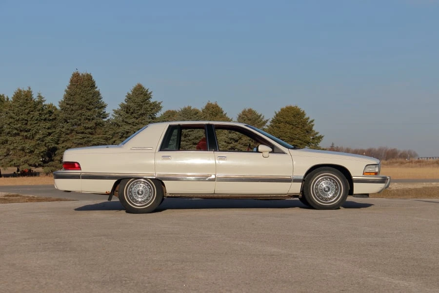 1992 Buick Roadmaster - Image 2 of 31