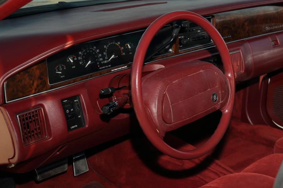1992 Buick Roadmaster - Image 24 of 31
