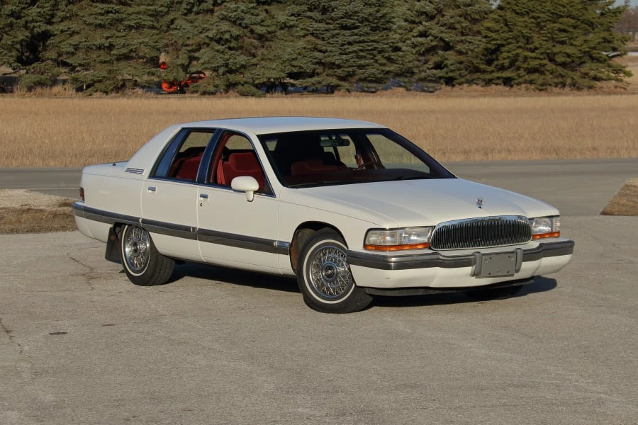1992 Buick Roadmaster - Image 12 of 31