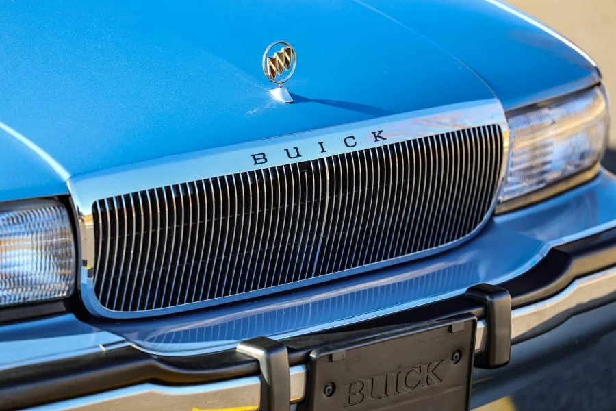 1992 Buick Roadmaster - Image 14 of 31