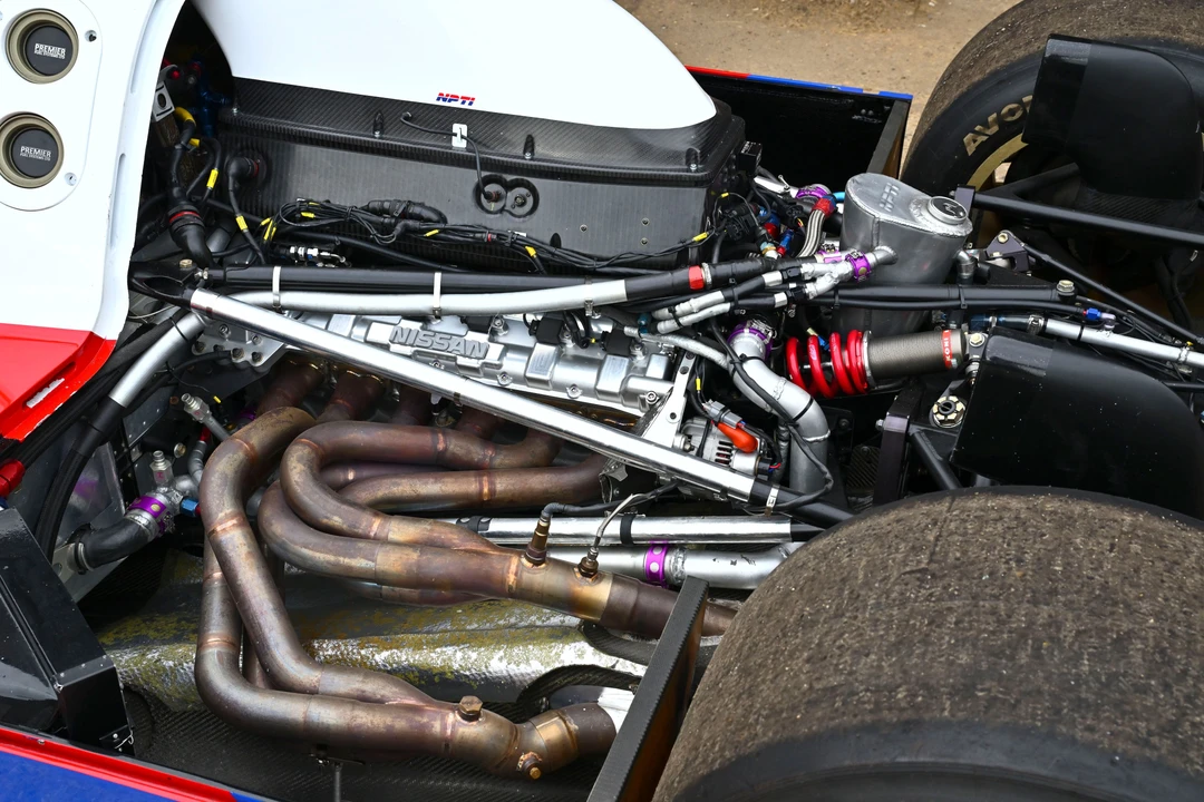 Nissan - Image 3 of 31