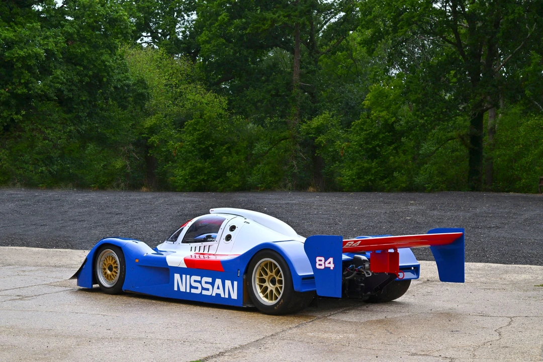 Nissan - Image 15 of 31