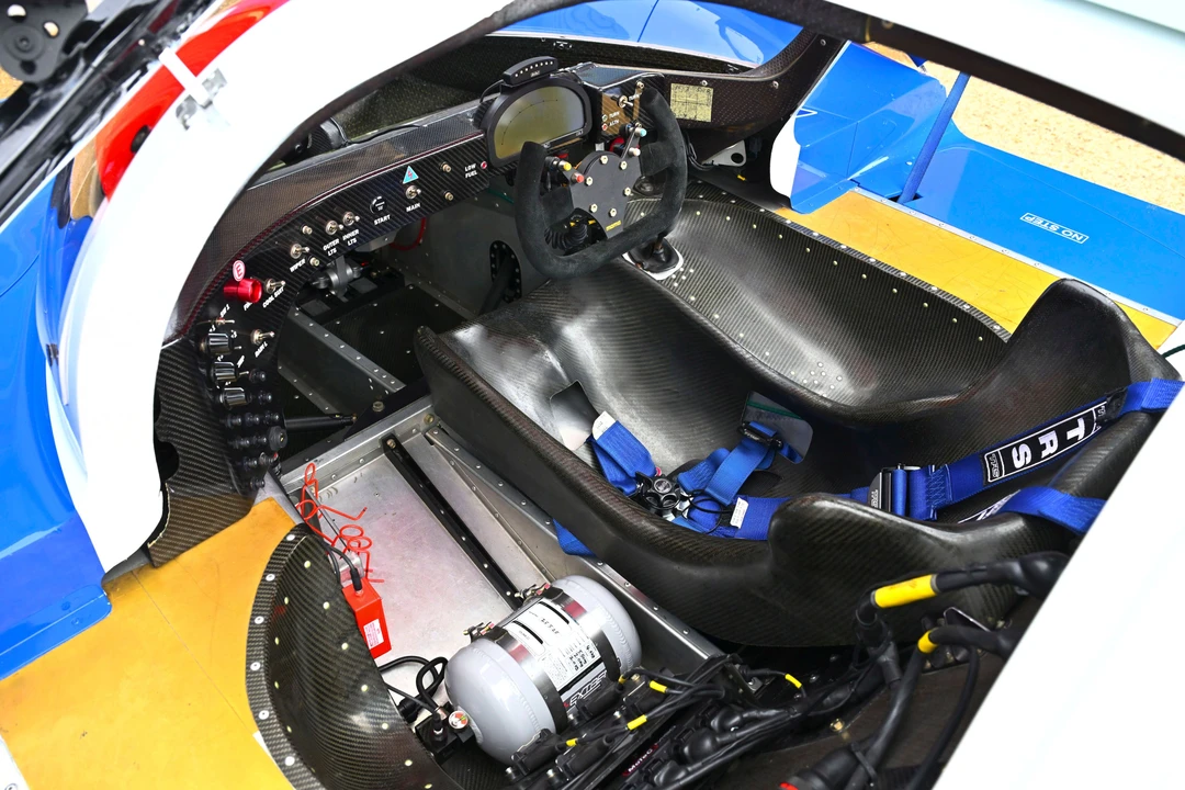 Nissan - Image 9 of 31