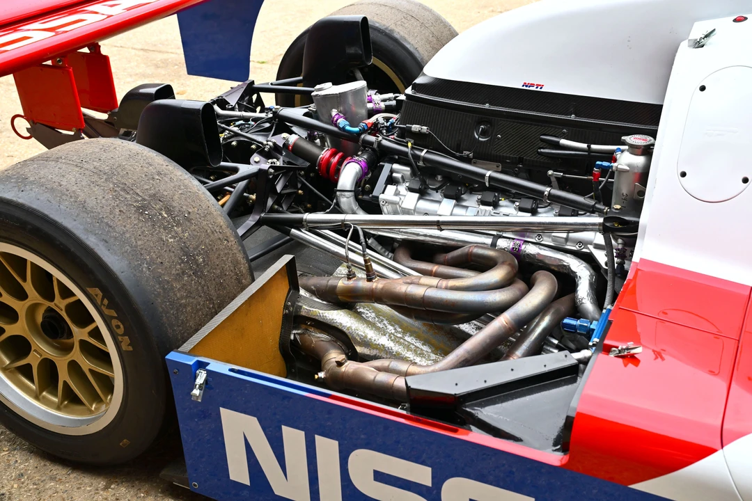 Nissan - Image 4 of 31