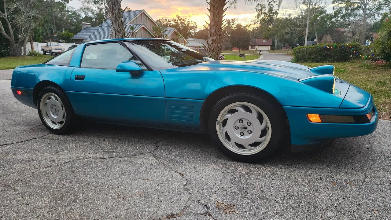 1992 Chevrolet Corvette C4 - Image 2 of 5
