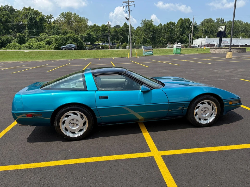 1992 Chevrolet Corvette C4 - Image 6 of 6
