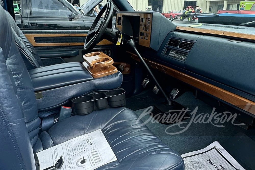 1992 Chevrolet C/K 4th Gen - Image 4 of 8