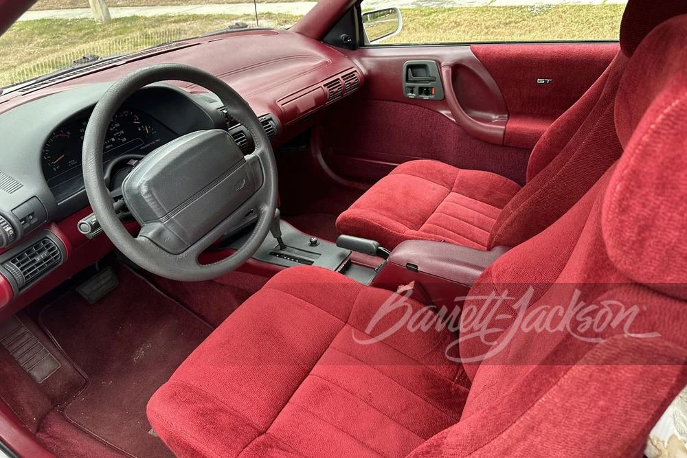 1992 Chevrolet - Image 2 of 13