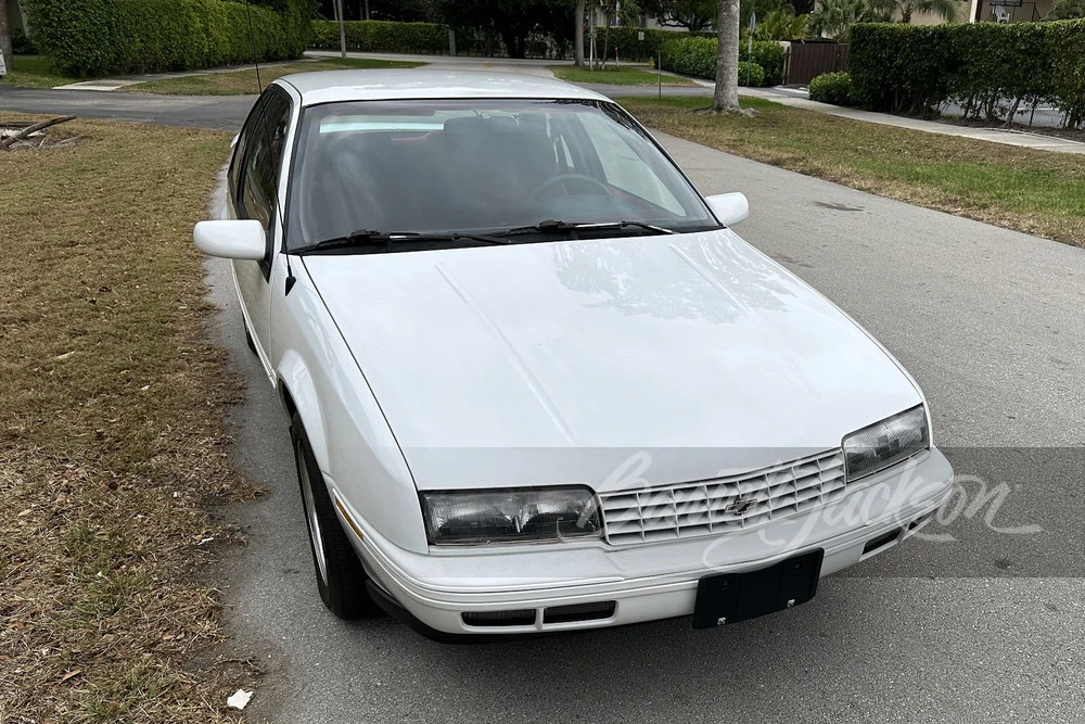1992 Chevrolet - Image 10 of 13