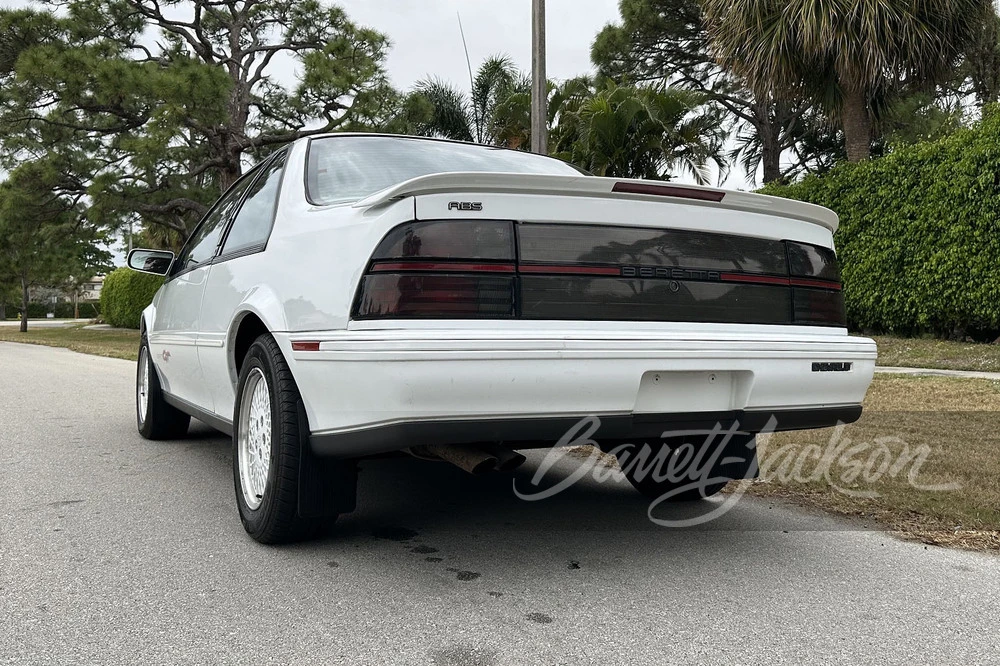 1992 Chevrolet - Image 11 of 13