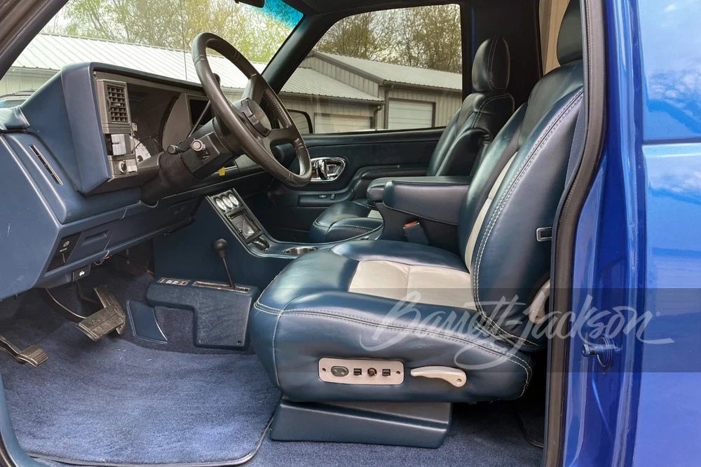 1992 Chevrolet K5 Blazer 3rd Gen - Image 4 of 13