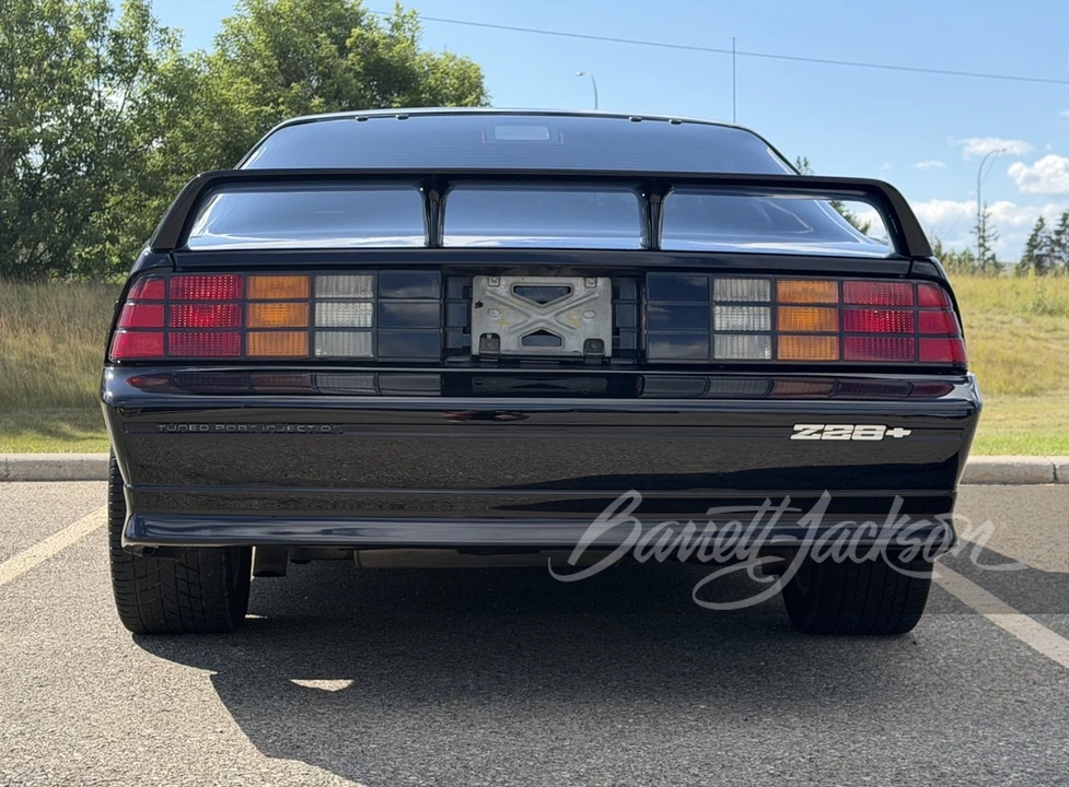 1992 Chevrolet Camaro IROC-Z & Z28 3rd Gen - Image 16 of 21