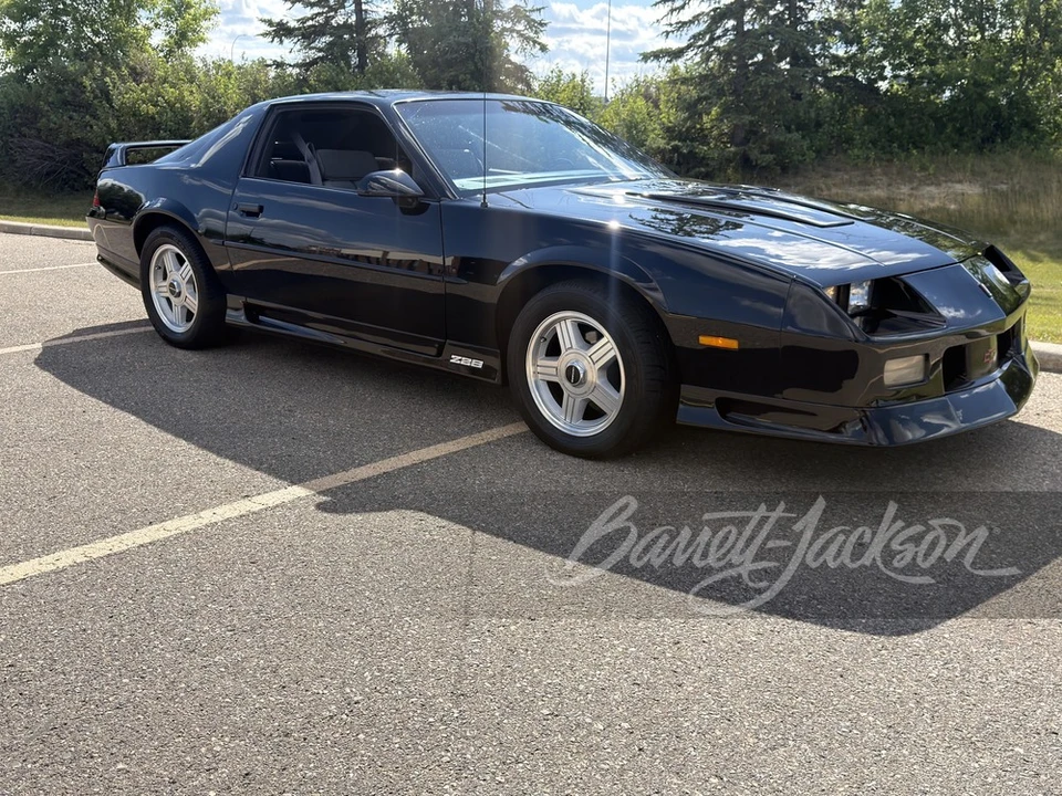 1992 Chevrolet Camaro IROC-Z & Z28 3rd Gen - Image 12 of 21
