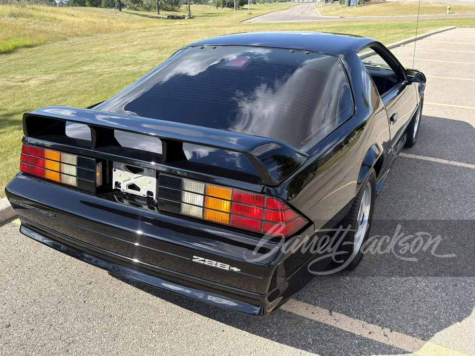 1992 Chevrolet Camaro IROC-Z & Z28 3rd Gen - Image 17 of 21