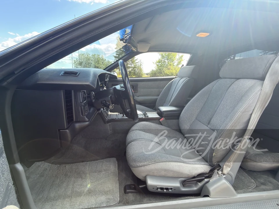1992 Chevrolet Camaro IROC-Z & Z28 3rd Gen - Image 11 of 21