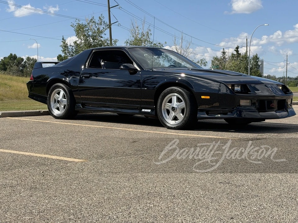 1992 Chevrolet Camaro IROC-Z & Z28 3rd Gen - Image 13 of 21