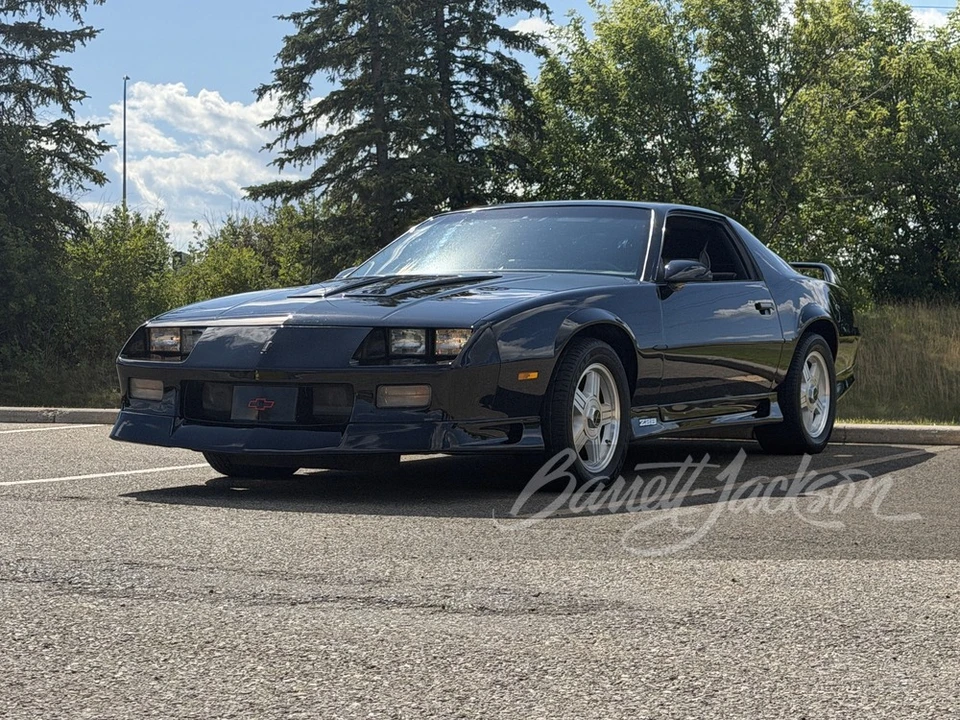 1992 Chevrolet Camaro IROC-Z & Z28 3rd Gen - Image 14 of 21