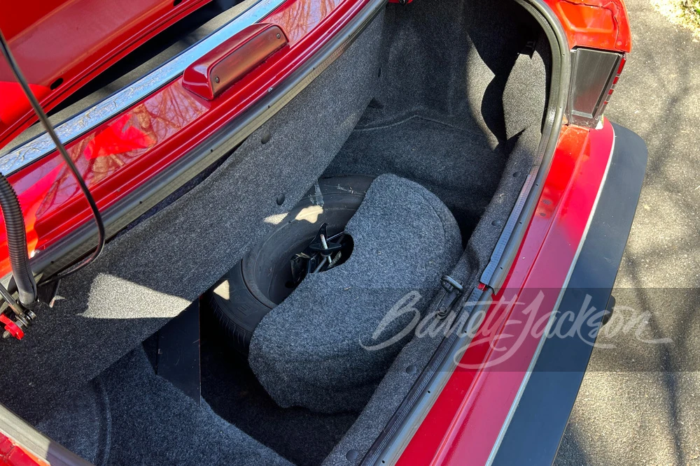 1992 Chrysler LeBaron - Image 13 of 15