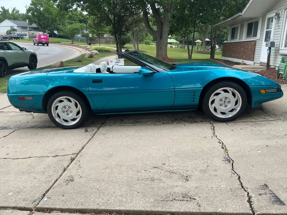 1992 Chevrolet Corvette C4 - Image 7 of 24