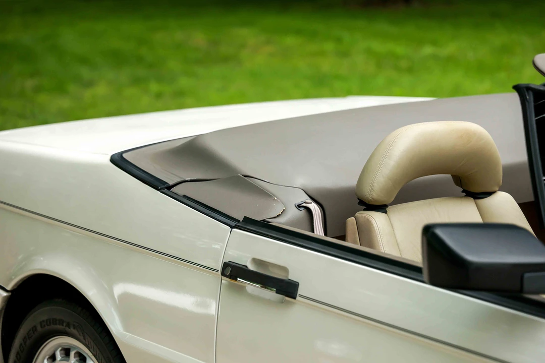 1992 Cadillac Allante - Image 21 of 31