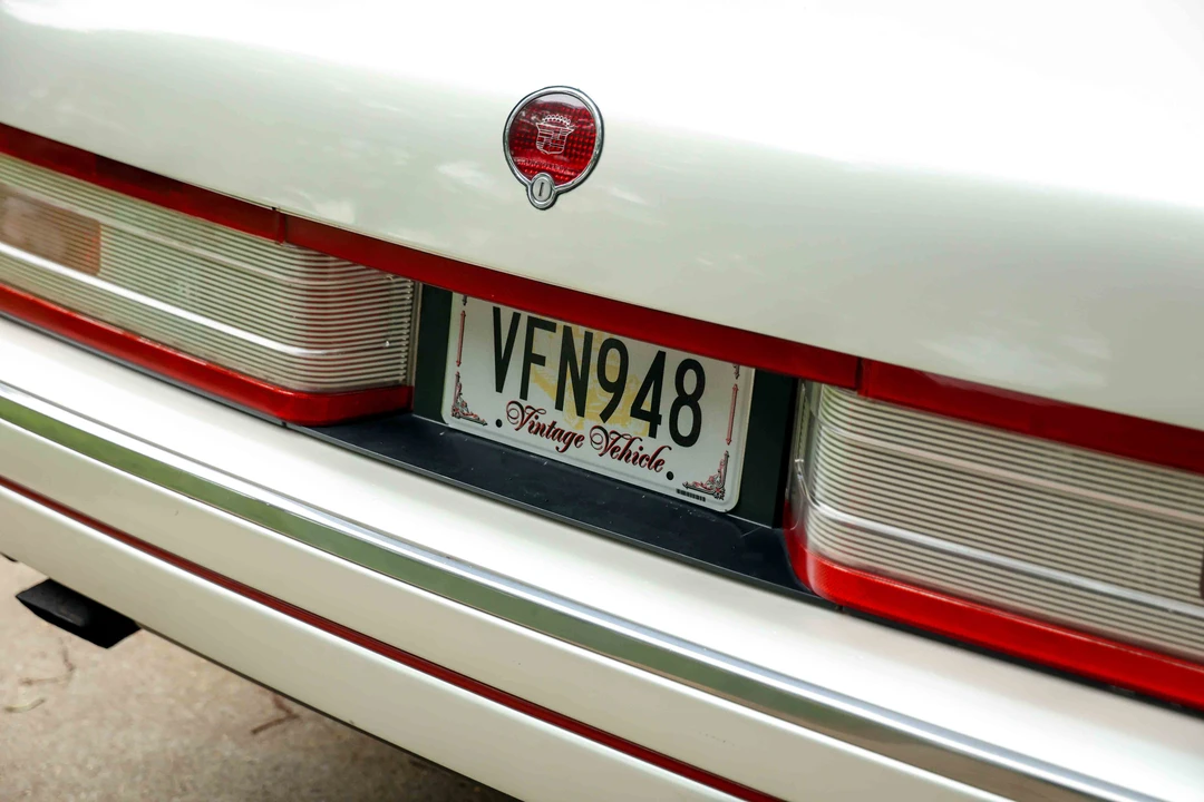 1992 Cadillac Allante - Image 27 of 31