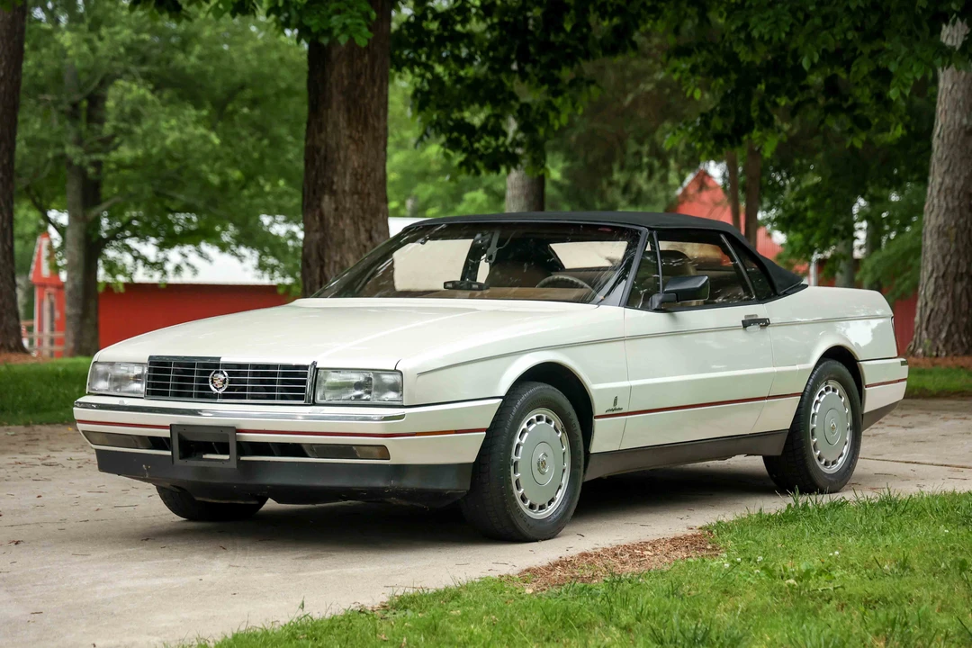 1992 Cadillac Allante - Image 11 of 31