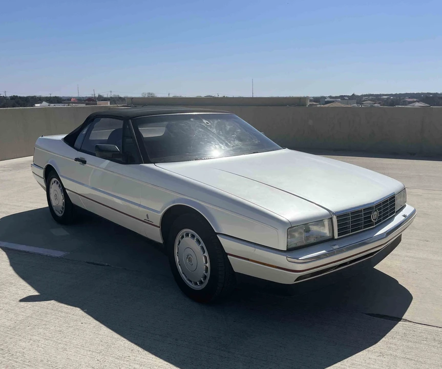 1992 Cadillac Allante - Image 11 of 31