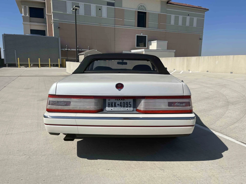 1992 Cadillac Allante - Image 14 of 31