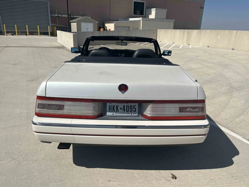 1992 Cadillac Allante - Image 6 of 31