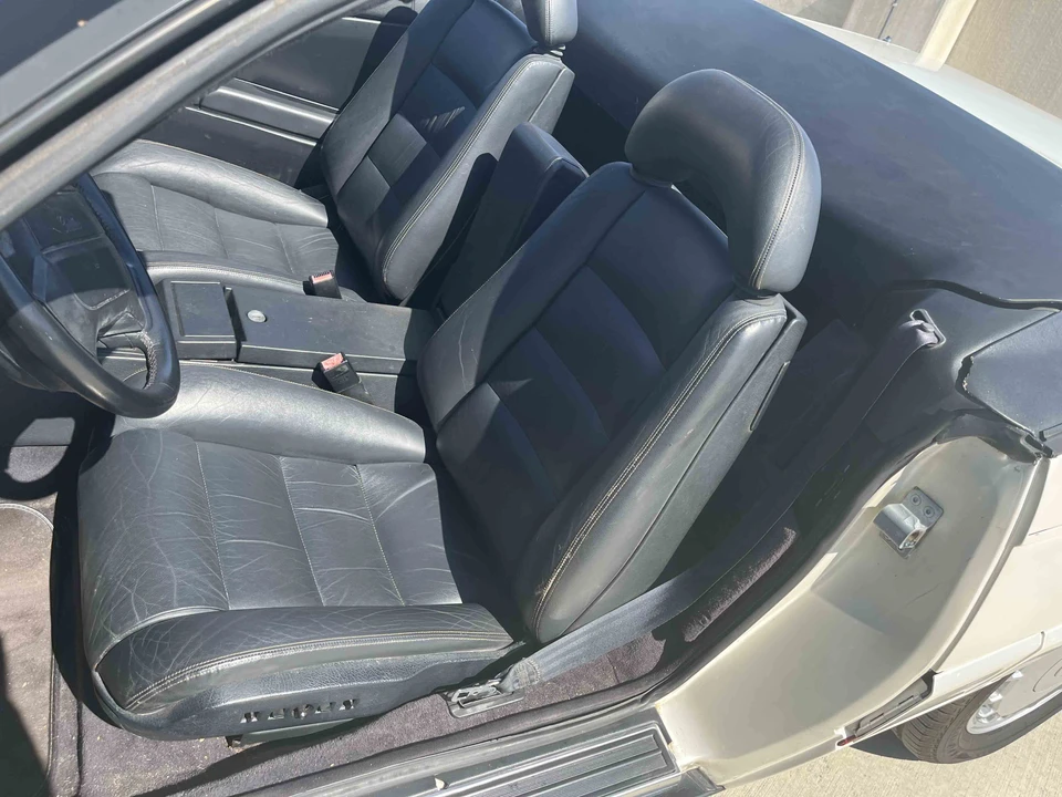 1992 Cadillac Allante - Image 31 of 31