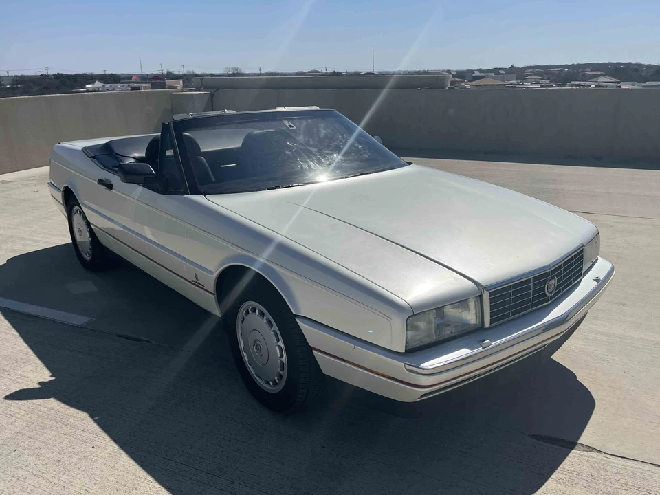 1992 Cadillac Allante - Image 3 of 31