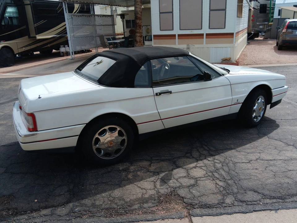 1992 Cadillac Allante - Image 9 of 31