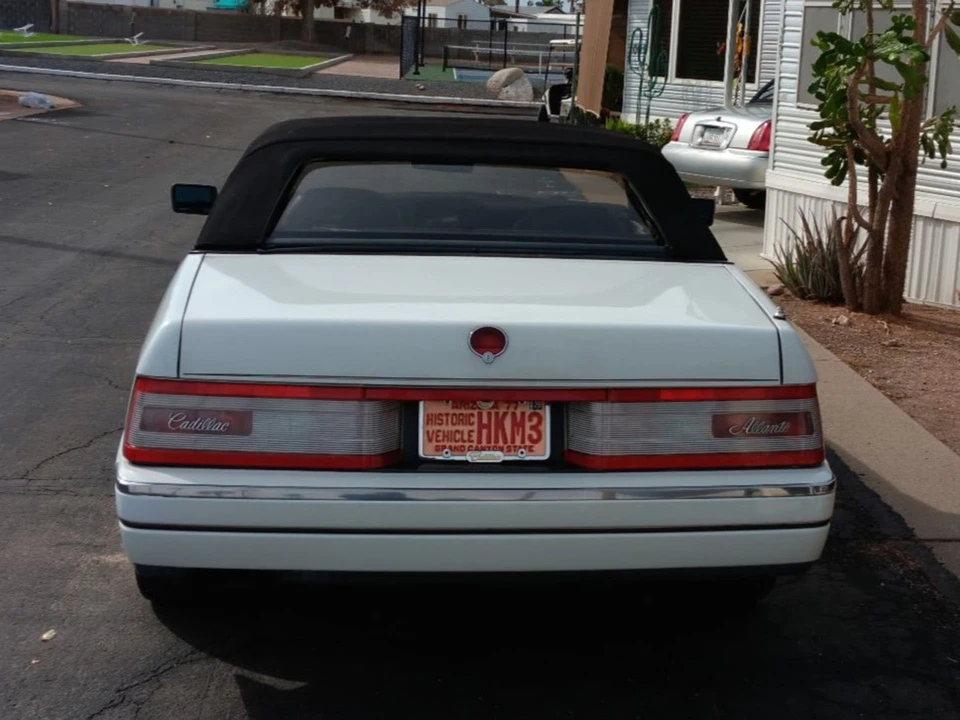 1992 Cadillac Allante - Image 4 of 31
