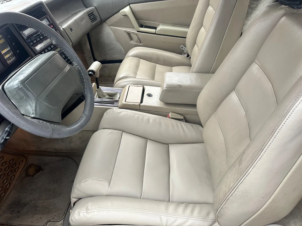 1992 Cadillac Allante - Image 17 of 20