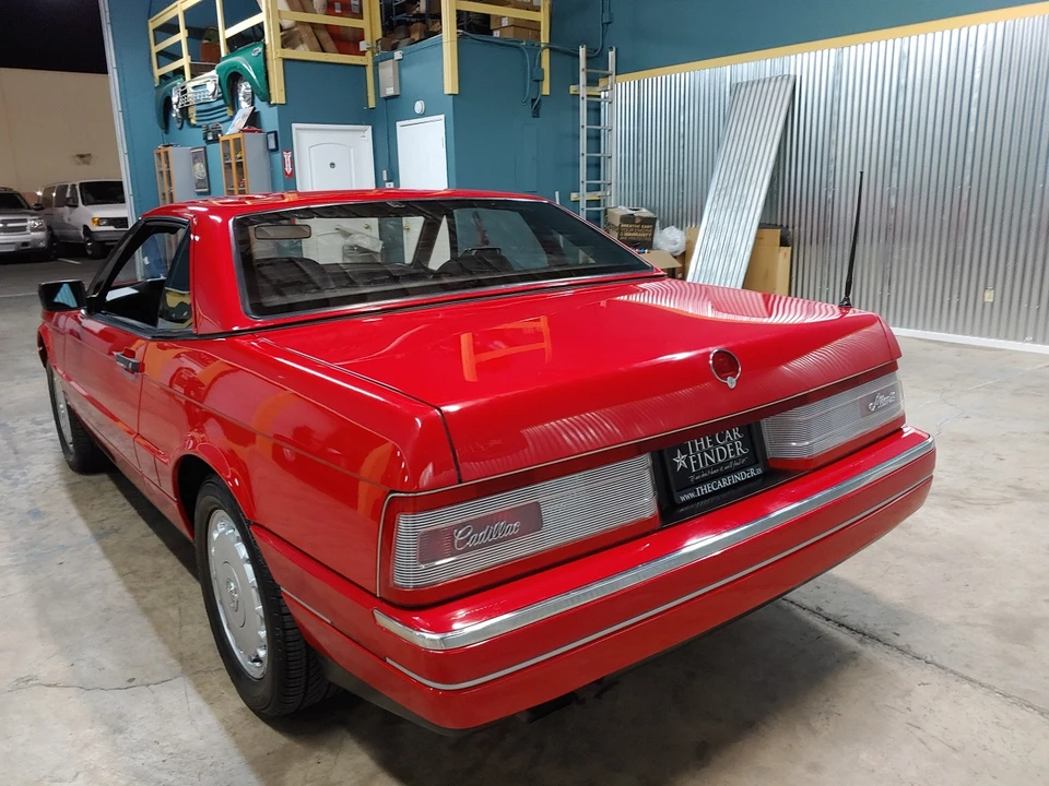 1992 Cadillac Allante - Image 29 of 31