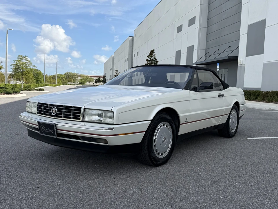 1992 Cadillac Allante - Image 21 of 31