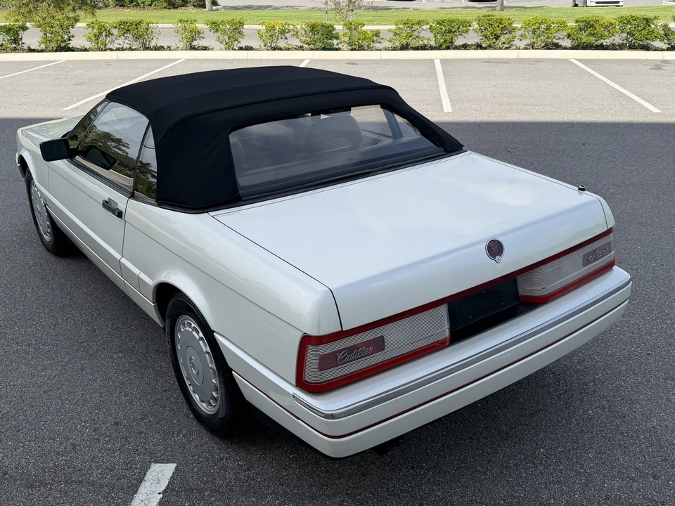 1992 Cadillac Allante - Image 25 of 31