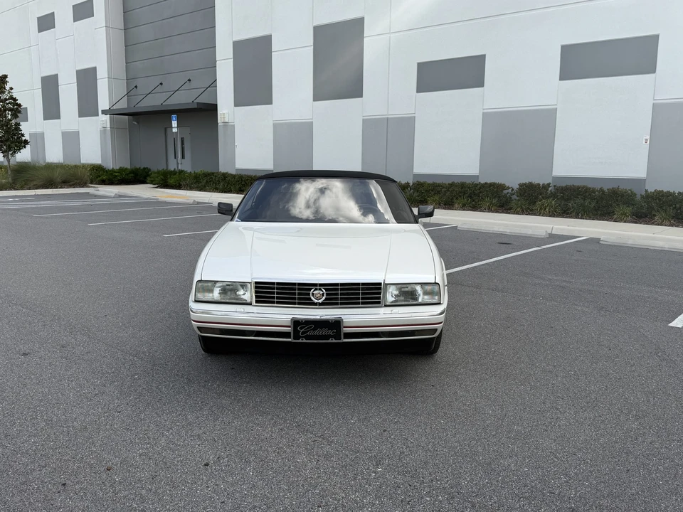 1992 Cadillac Allante - Image 17 of 31